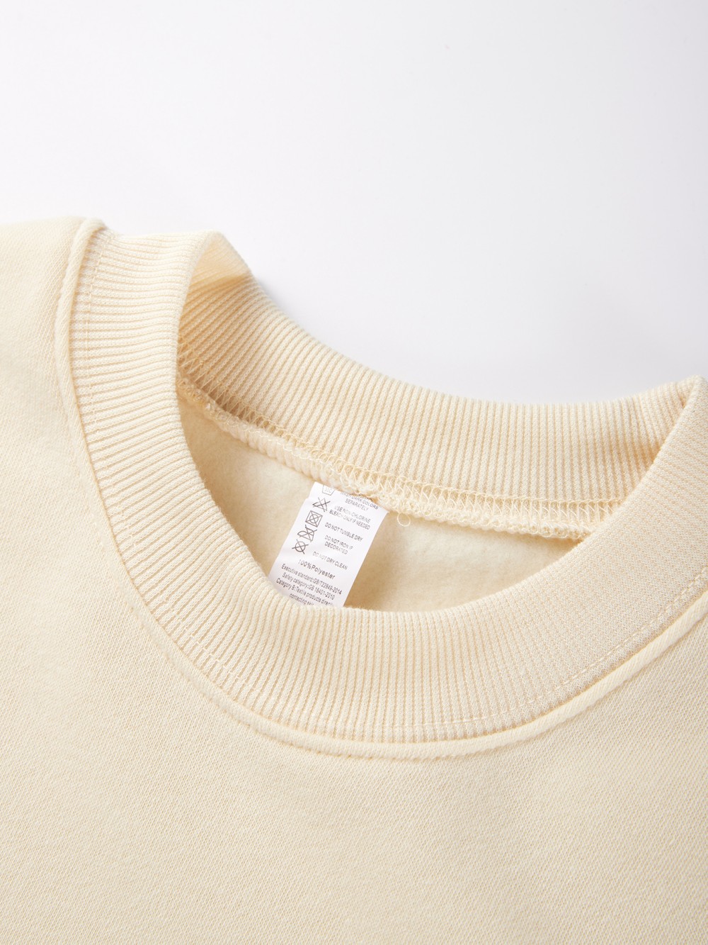 London Tourist Airfare Printin - Winter Clothing London review and price